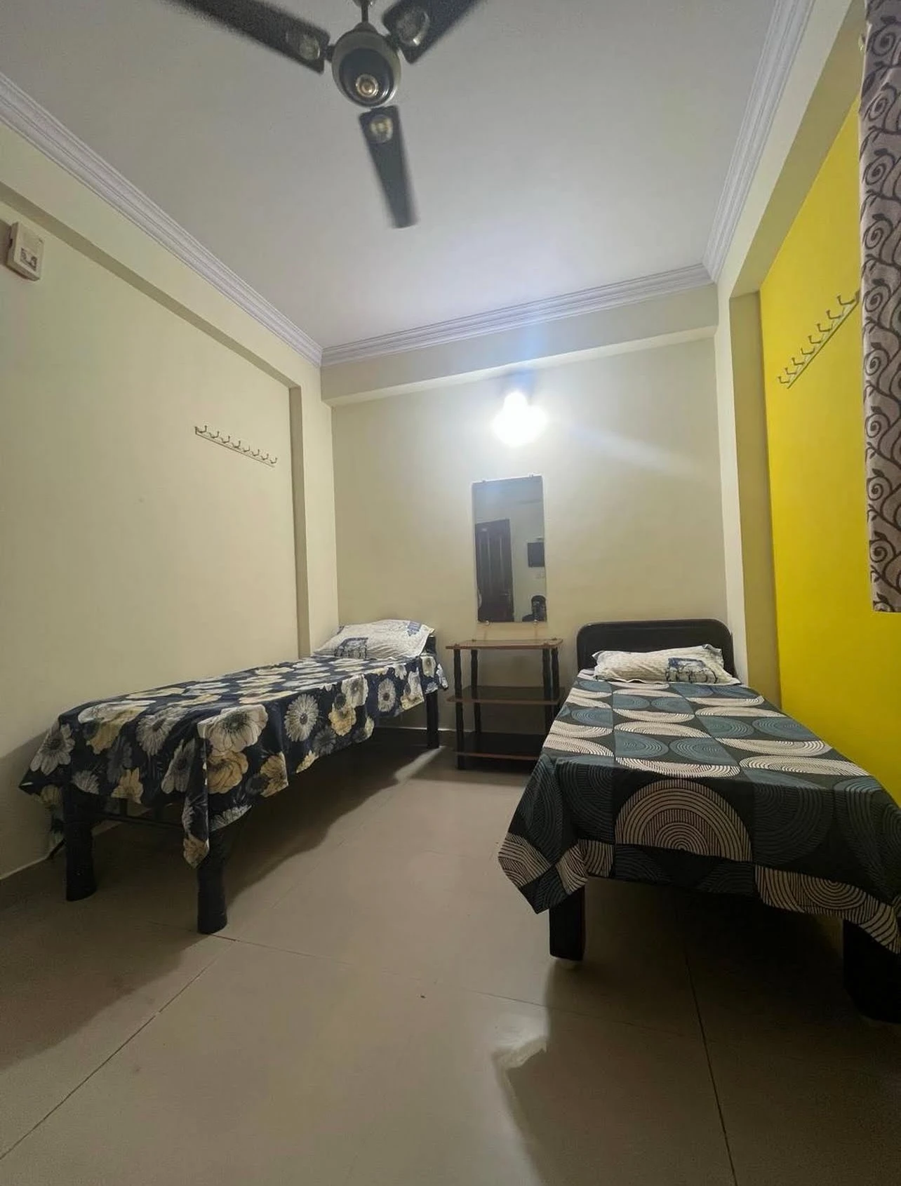 Room at Gayatri Luxury PG